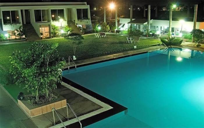 Hotel Lch Fitness Indore Zewnętrze zdjęcie