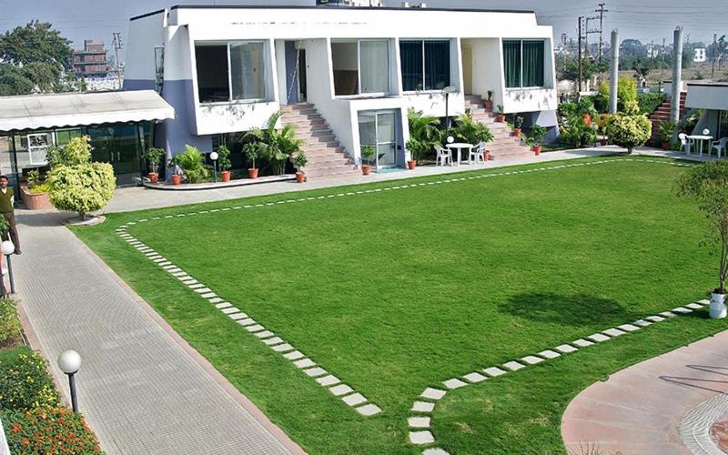 Hotel Lch Fitness Indore Zewnętrze zdjęcie